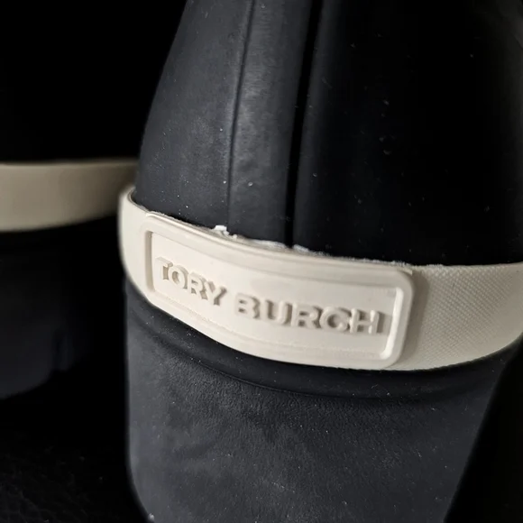 TORY BURCH BLACK HURRICANE RUBBER ALL WEATHER RAIN ANKLE BOOTS NWT - Picture 9 of 14